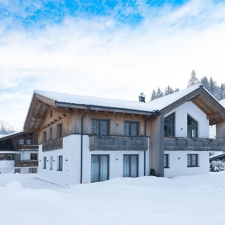 Chalet Spacious With Sauna